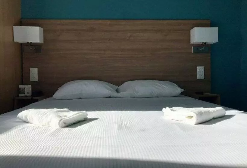 Hotel The Originals Access, Hôtel Les Iris, Bercksurmer