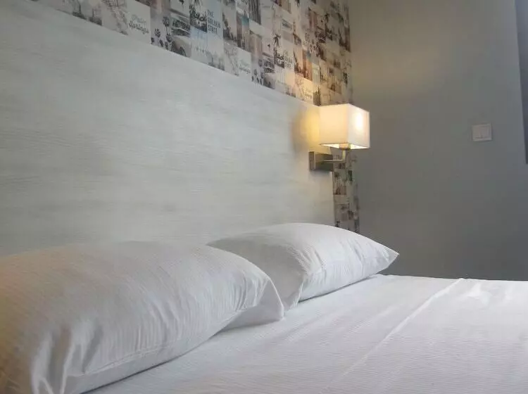 Hotel The Originals Access, Hôtel Les Iris, Bercksurmer