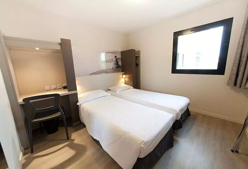 هتل The Originals City, Hôtel Clermontferrand Sud Aubière