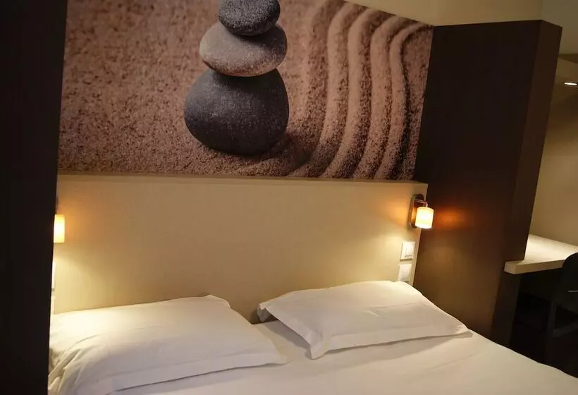 هتل The Originals City, Hôtel Clermontferrand Sud Aubière