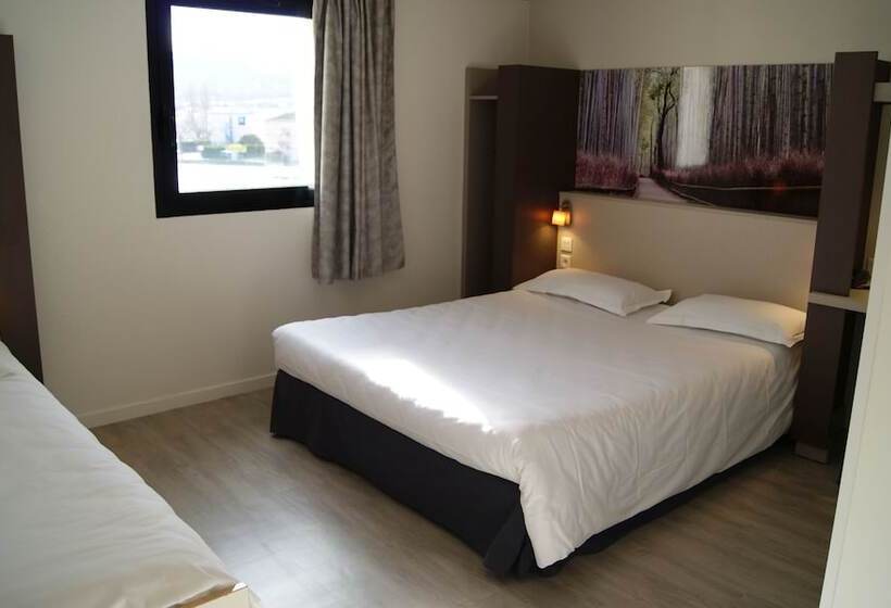 Отель The Originals City, Hôtel Clermontferrand Sud Aubière