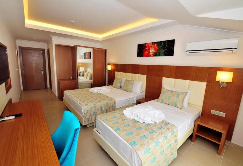 בית מלון כפרי Yeniceri City