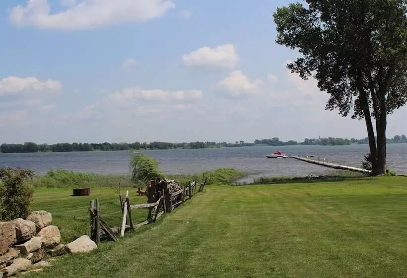 Motel Capri Et Suites