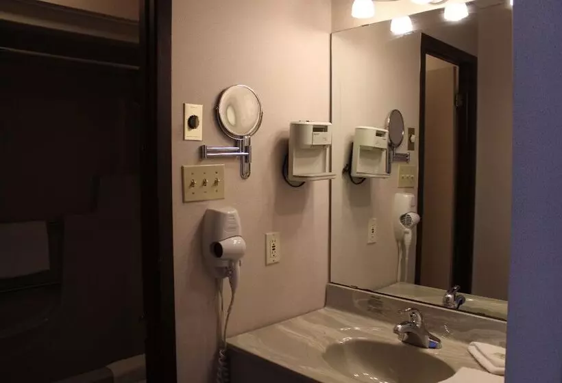 Motel Capri Et Suites