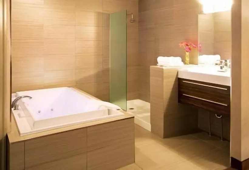 Motel Capri Et Suites