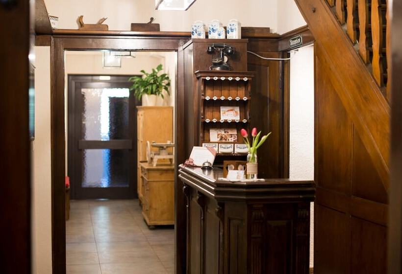 بنسيون Goldener Adler Oberried   Hotel & Appartements