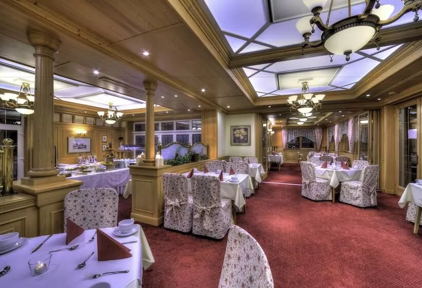 Villa Medici Hotel & Restaurant