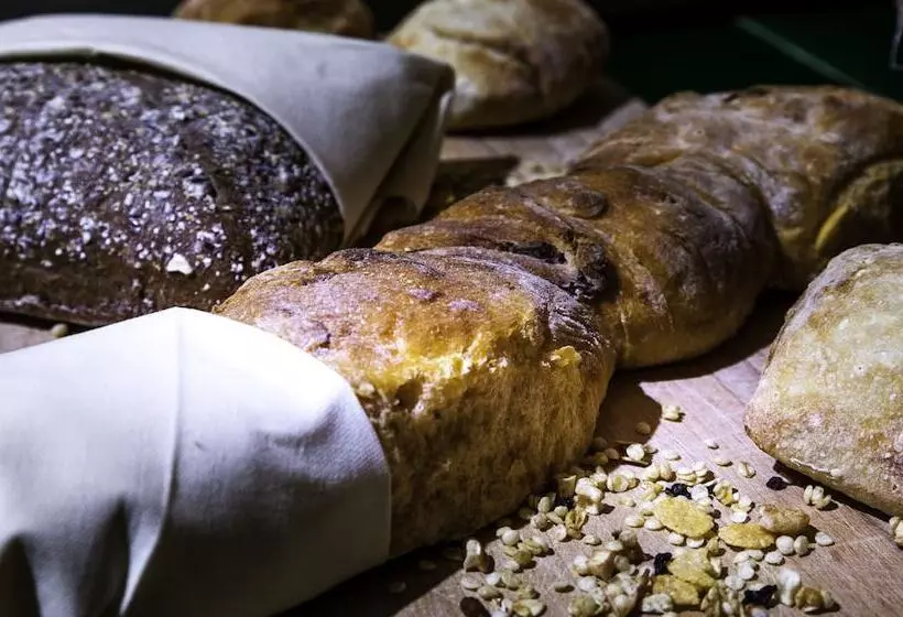 Villa Medici Hotel & Restaurant