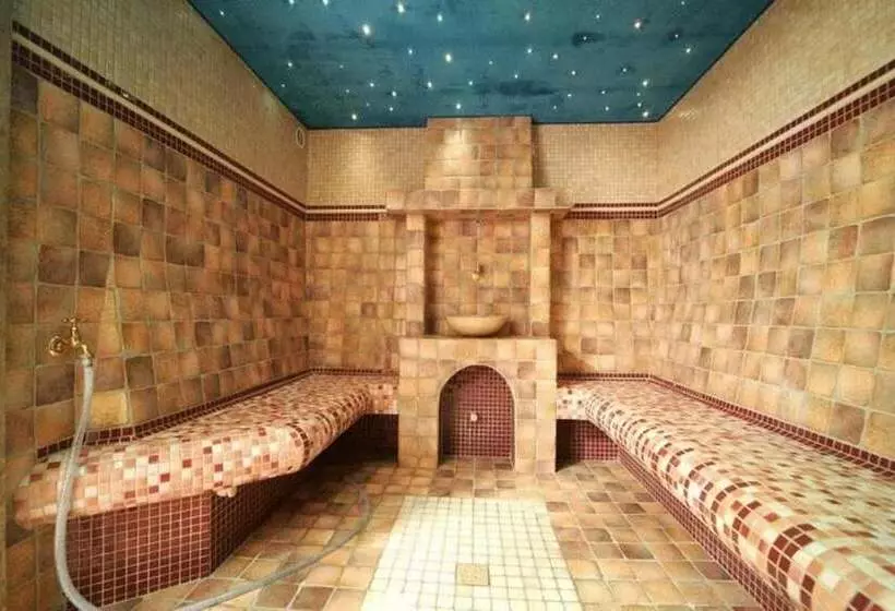 Villa Medici Hotel & Restaurant