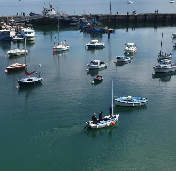 Appartement Design Ii   Port Du Rosmeur  Douarnenez