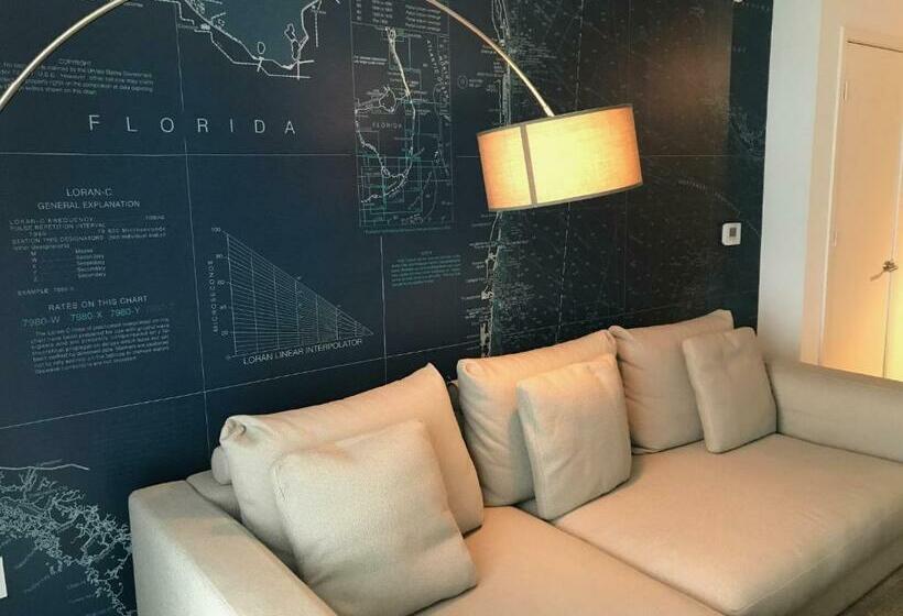 Beach Walk Resort De Lux Apartment