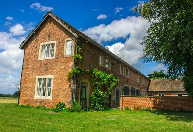 تختخواب و صبحانه Tailor Room 1