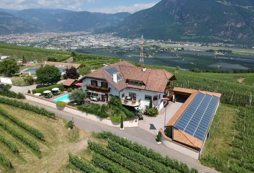 Ferienwohnungen Lanserhof