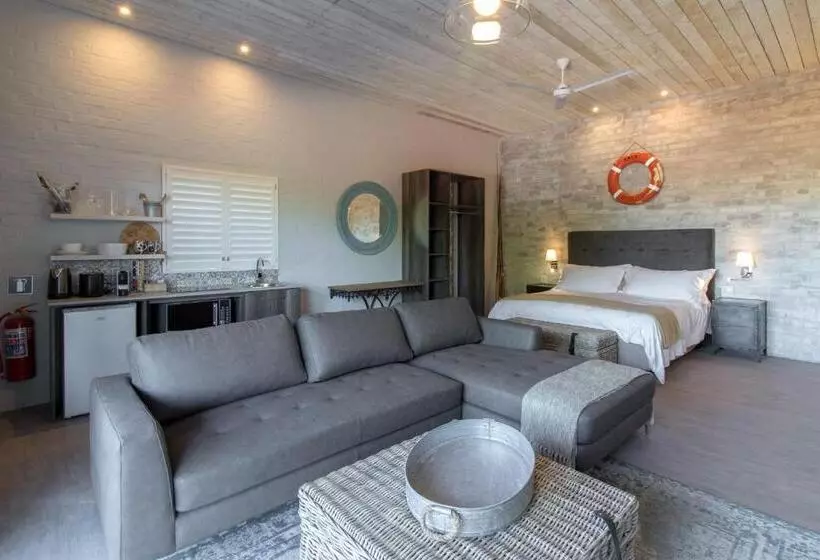 Majatalo The Quarter Deck