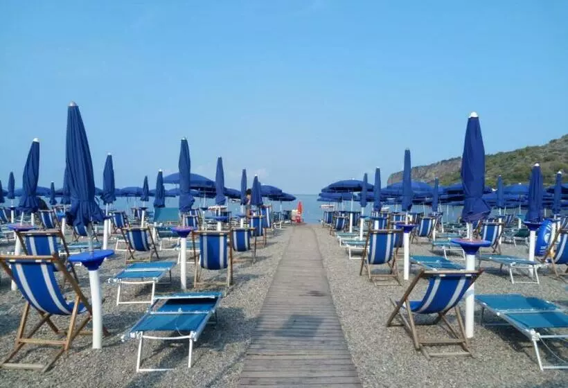 Villaggio Turistico La Mantinera   Residence