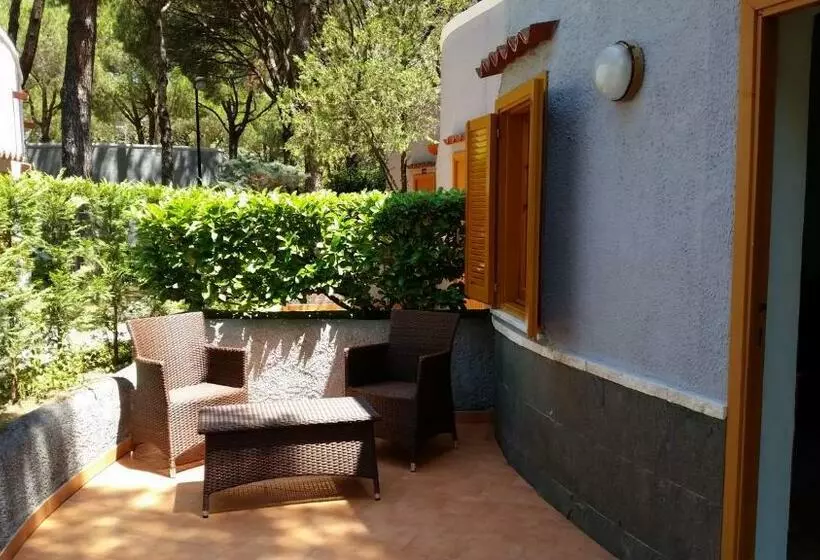 Villaggio Turistico La Mantinera   Residence