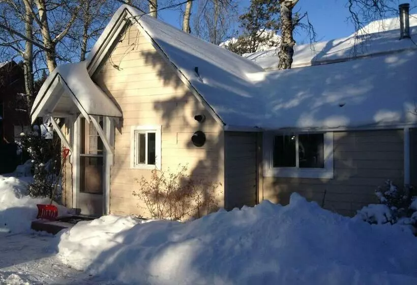 ベッドアンドブレックファースト Holiday Lodge Cabins