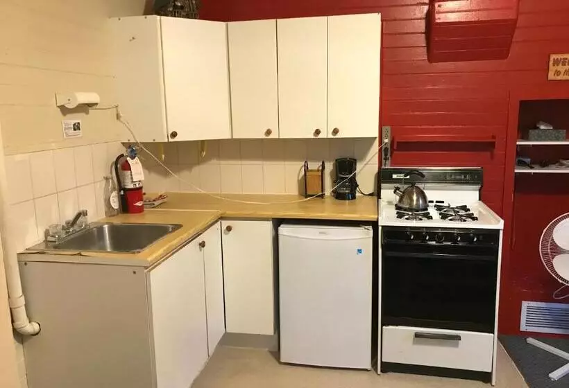 ベッドアンドブレックファースト Holiday Lodge Cabins