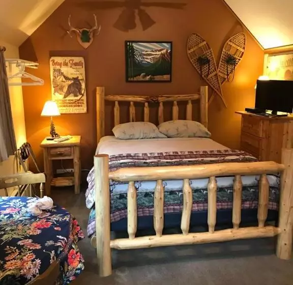 ベッドアンドブレックファースト Holiday Lodge Cabins