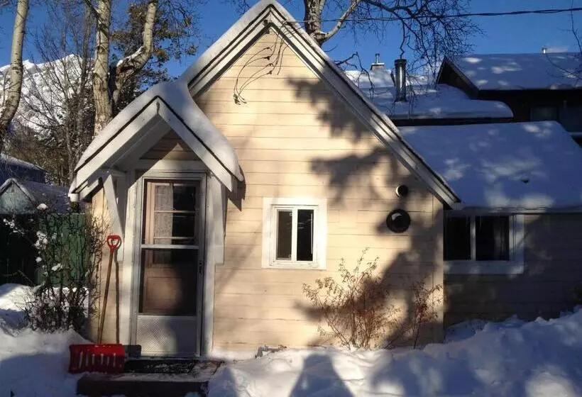 ベッドアンドブレックファースト Holiday Lodge Cabins