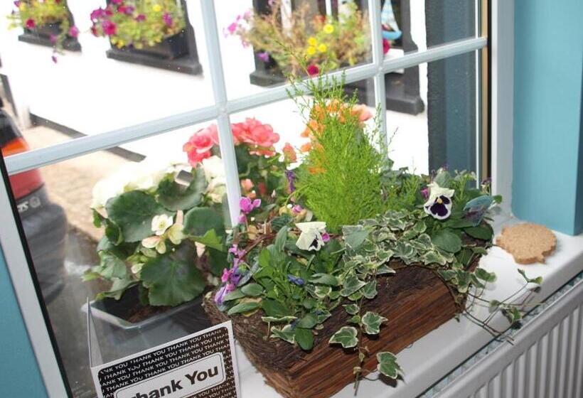 민박 The River House