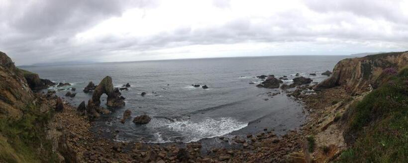 민박 The River House