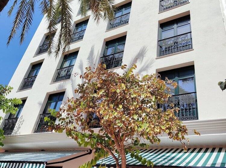 호텔 Estepona Plaza