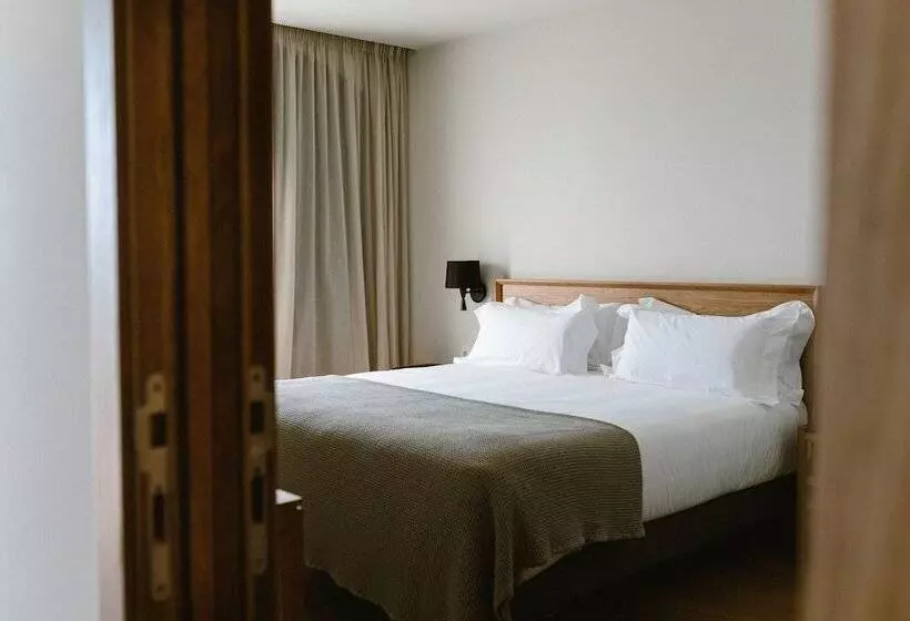 ホテル Estepona Plaza