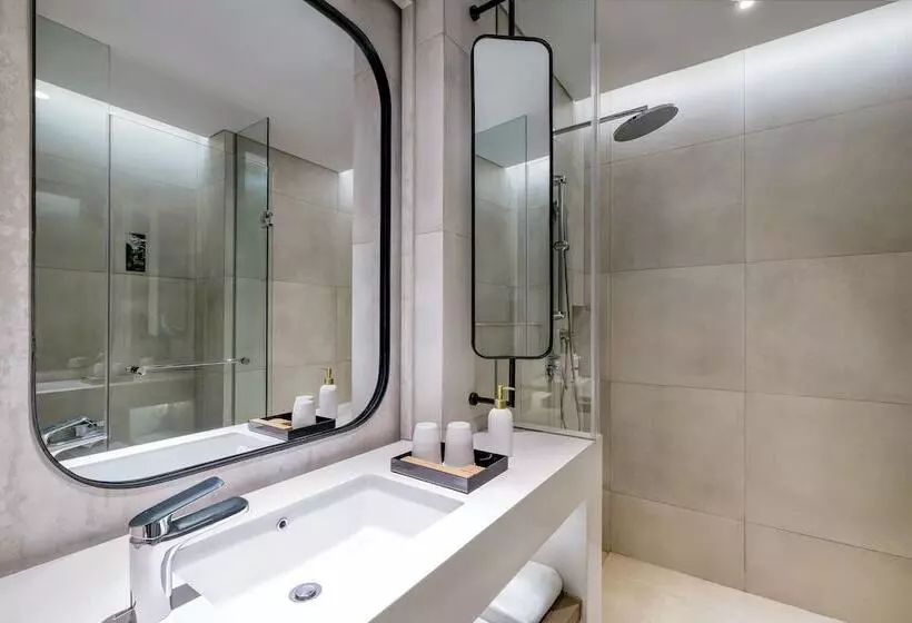 Hotelli Mercure Tangerang Centre