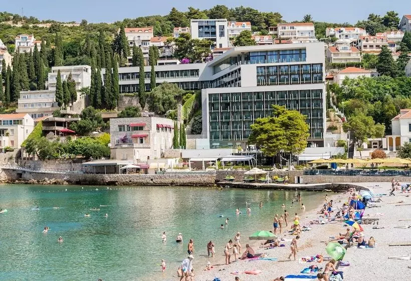Boutique & Beach Hotel Villa Wolff