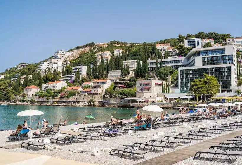 Boutique & Beach Hotel Villa Wolff