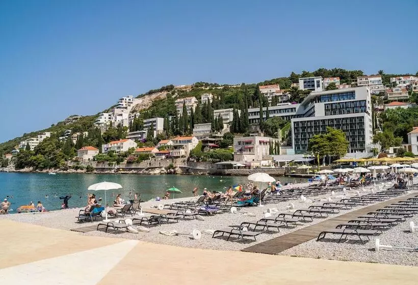 Boutique & Beach Hotel Villa Wolff