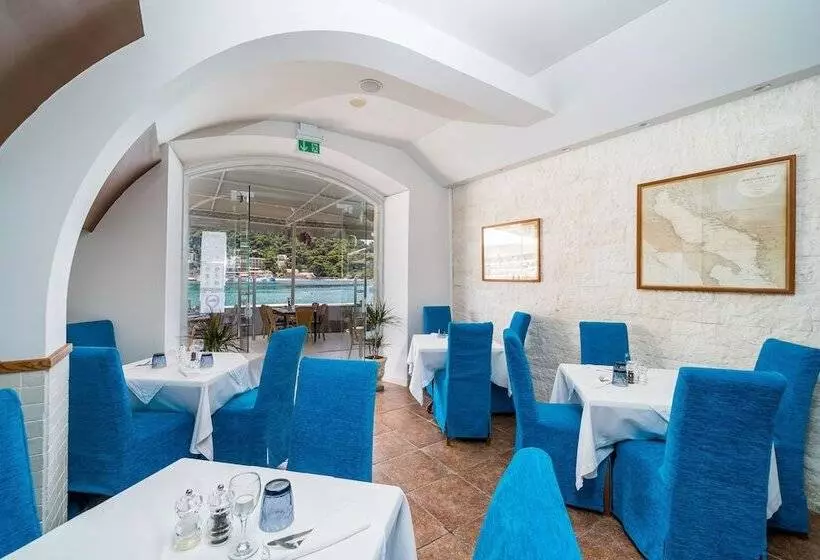 Boutique & Beach Hotel Villa Wolff