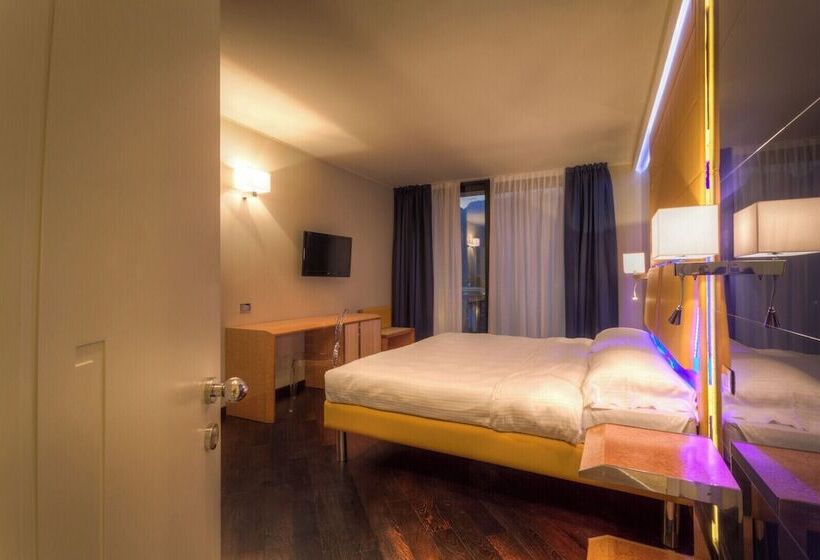 Garda Suite Hotel   Tonellihotels