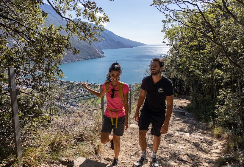 Garda Suite Hotel   Tonellihotels