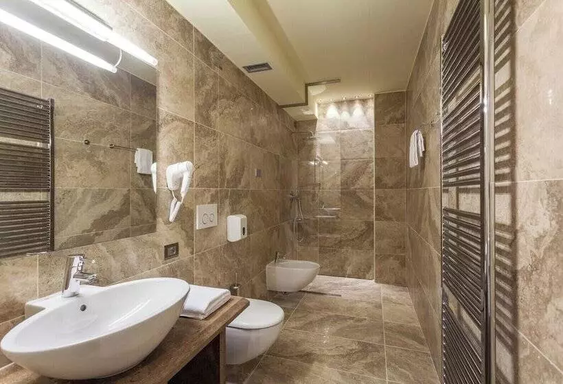 Garda Suite Hotel Tonellihotels