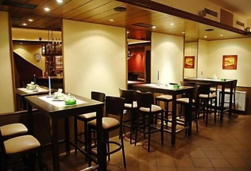 Отель Alte Post