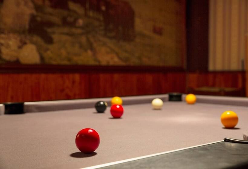 فندق Auberge De La Petite Ferme, Super Besse Est, The Originals Relais