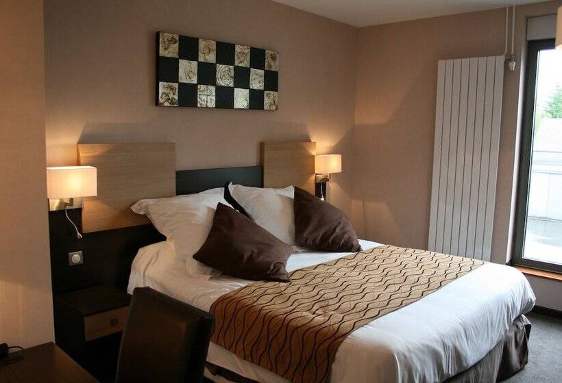 فندق Auberge De La Petite Ferme, Super Besse Est, The Originals Relais