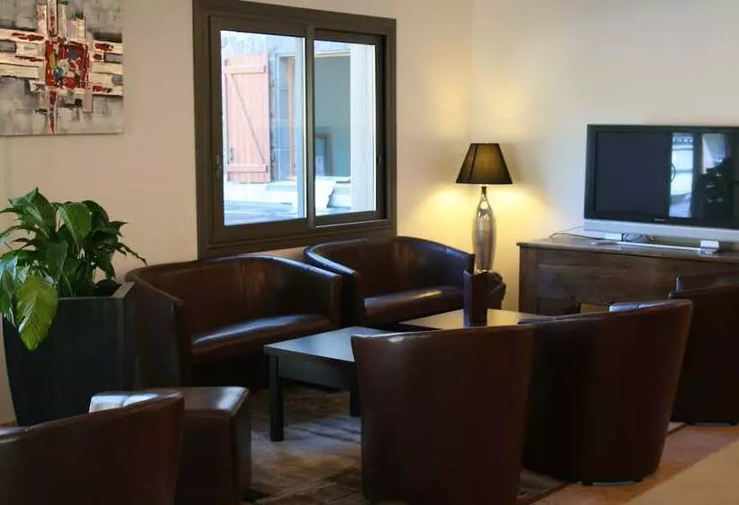 Отель Auberge De La Petite Ferme, Super Besse Est, The Originals Relais