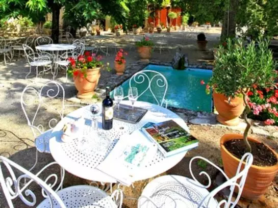 酒店 Auberge de L'Étang Bleu