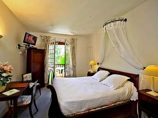 酒店 Auberge de L'Étang Bleu