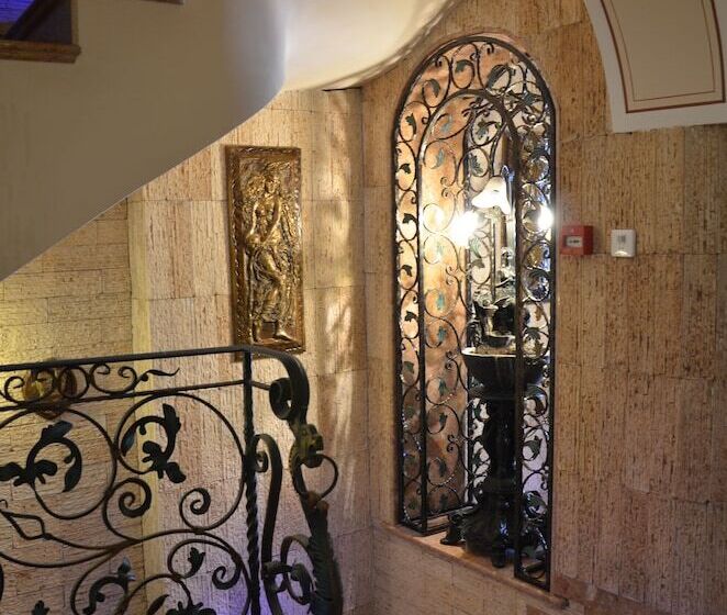 Boutique Hotel Boris Palace & Restaurant