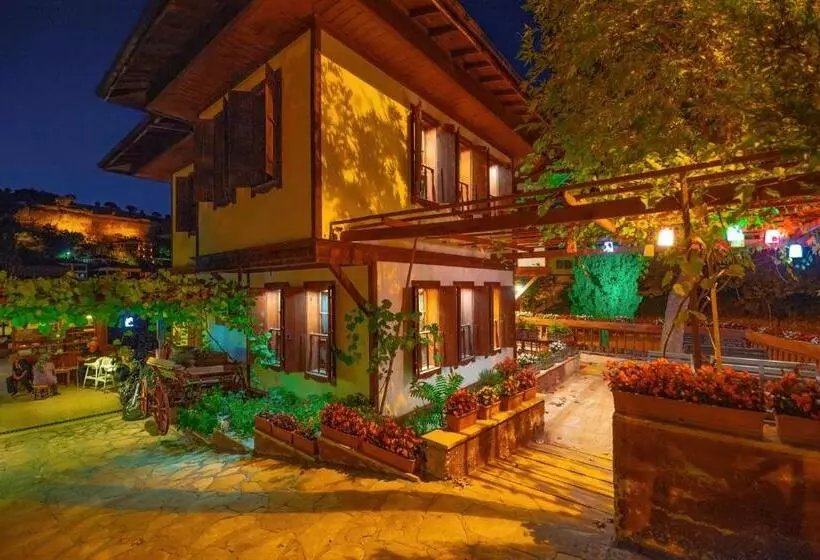 Hotelli Cesmeli Konak Garden