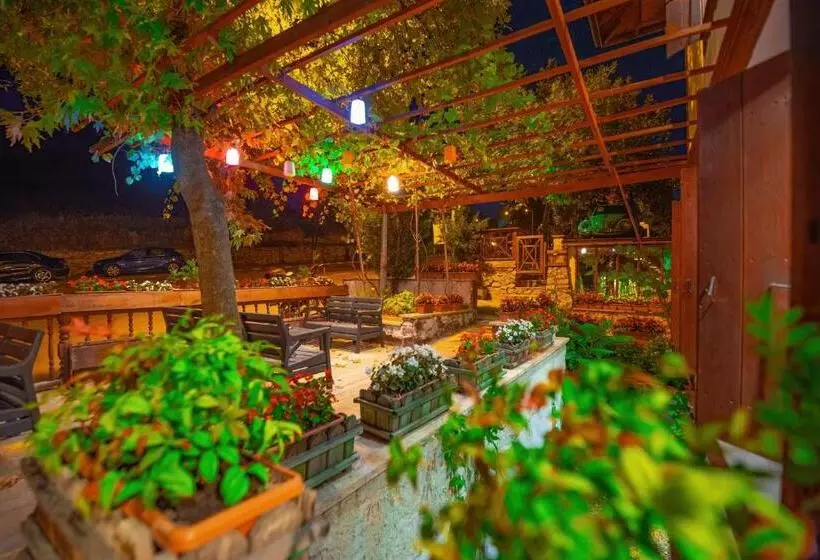 Hotelli Cesmeli Konak Garden