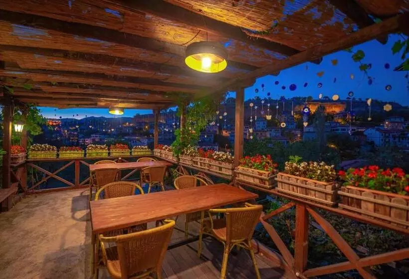 Hotelli Cesmeli Konak Garden