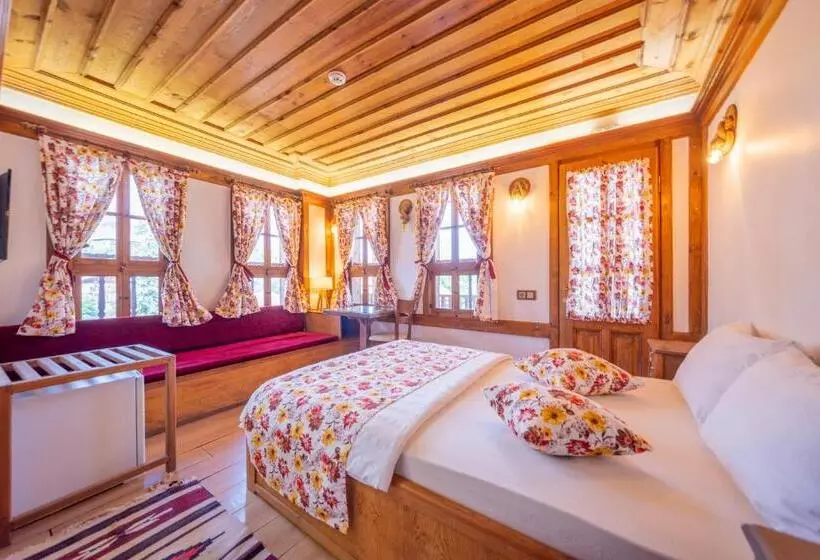 Hotelli Cesmeli Konak Garden