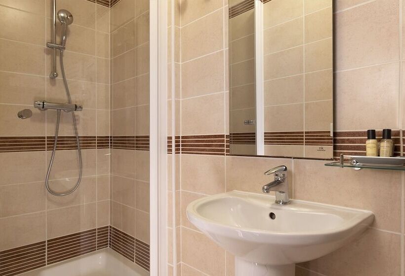 فندق De Lion Sur Mer