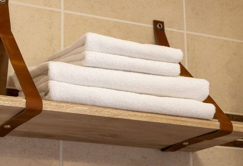 فندق De Lion Sur Mer