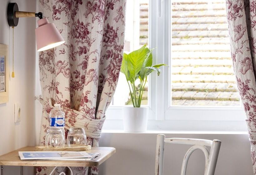 فندق De Lion Sur Mer